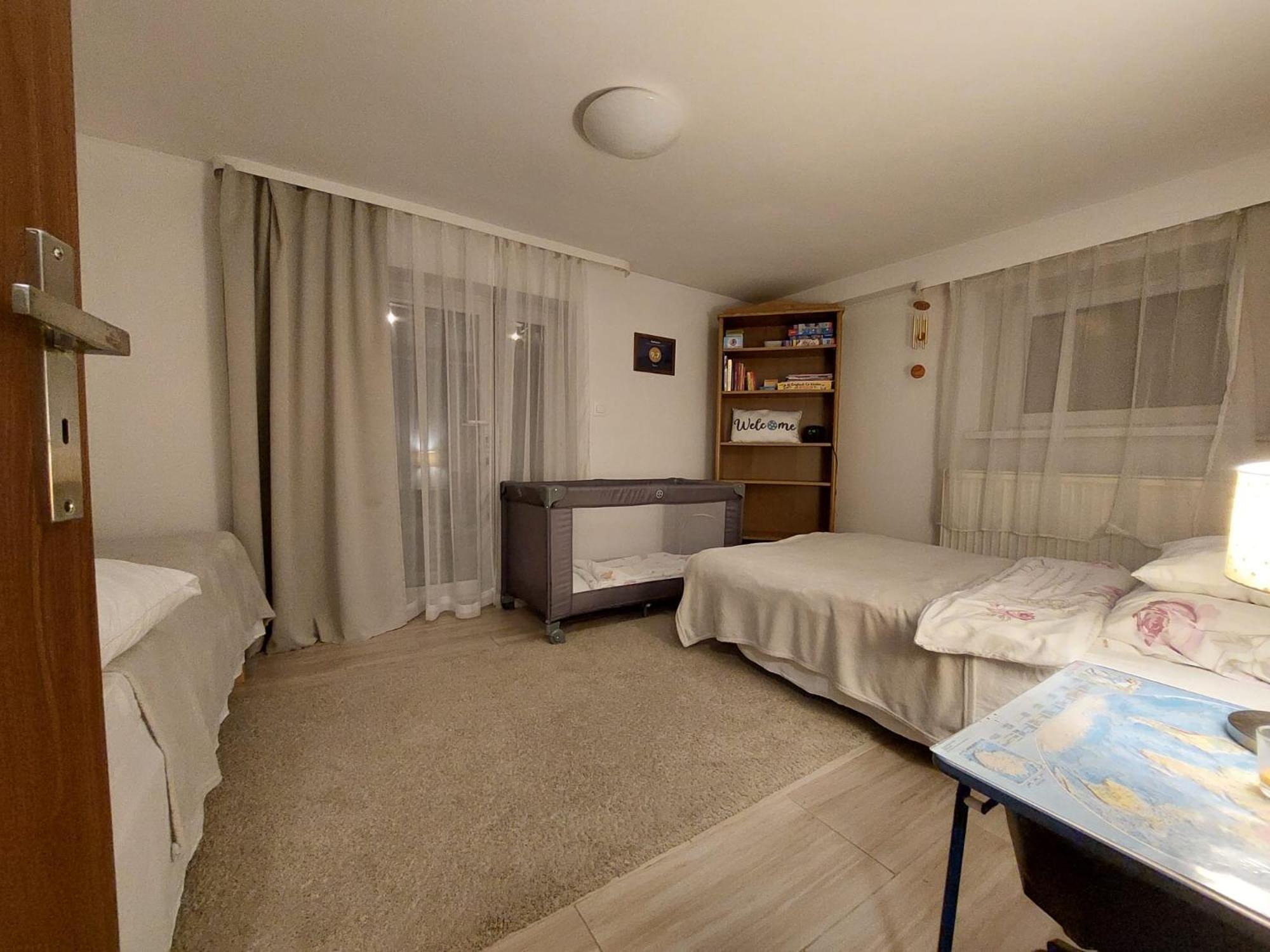 Studio — Photos 1